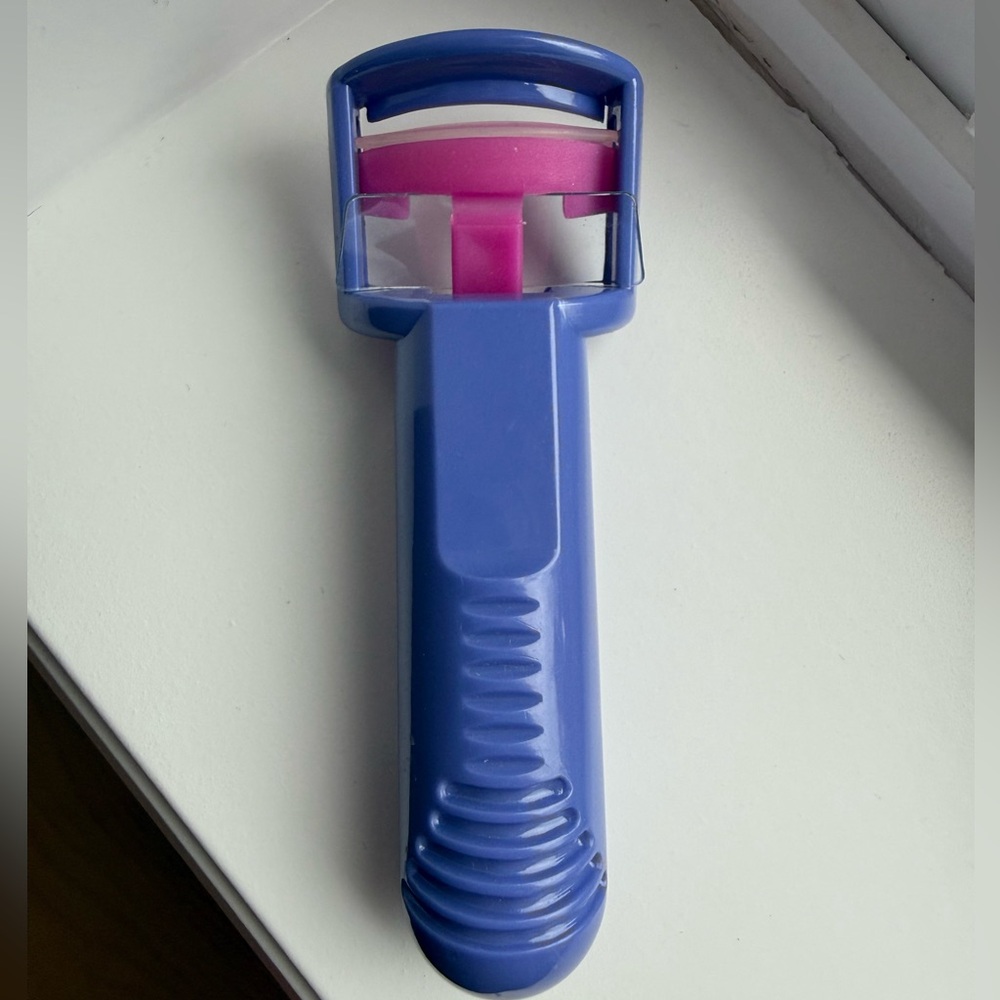 Plastic Safety Eyelash Curler Purple NEW Beauty Tool Korea